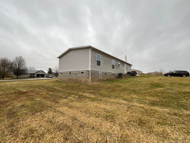 82 Coffee Tree Lane, Somerset, KY 42503