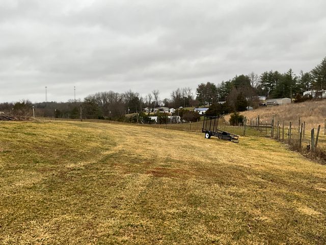 82 Coffee Tree Lane, Somerset, KY 42503