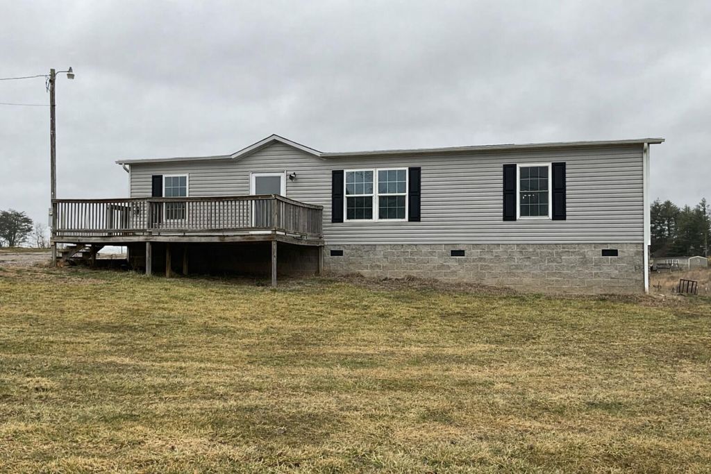 82 Coffee Tree Lane, Somerset, KY 42503