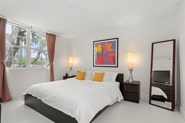 19555 E Country Club Dr 8208, Aventura, FL 33180