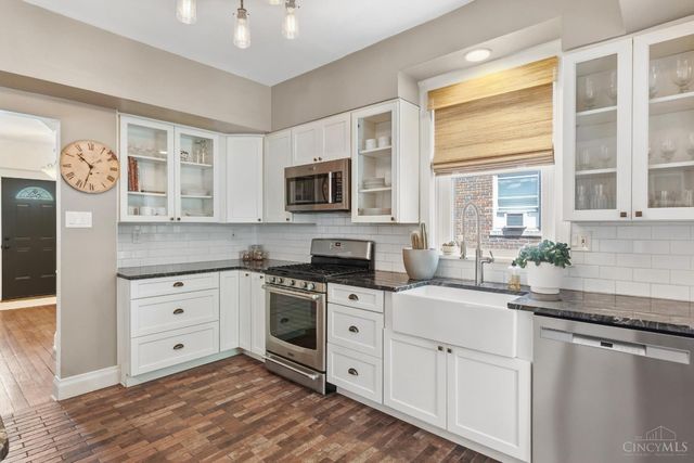 3630 Edwards, Cincinnati, OH 45208
