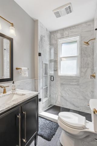 3630 Edwards, Cincinnati, OH 45208