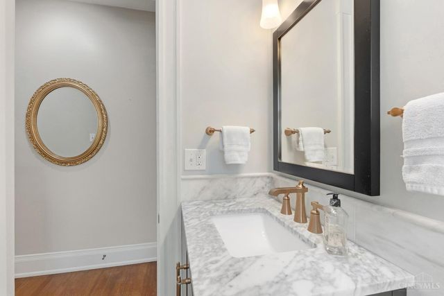 3630 Edwards, Cincinnati, OH 45208