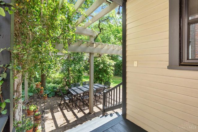 3630 Edwards, Cincinnati, OH 45208