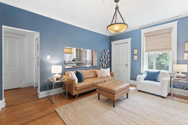 3630 Edwards, Cincinnati, OH 45208