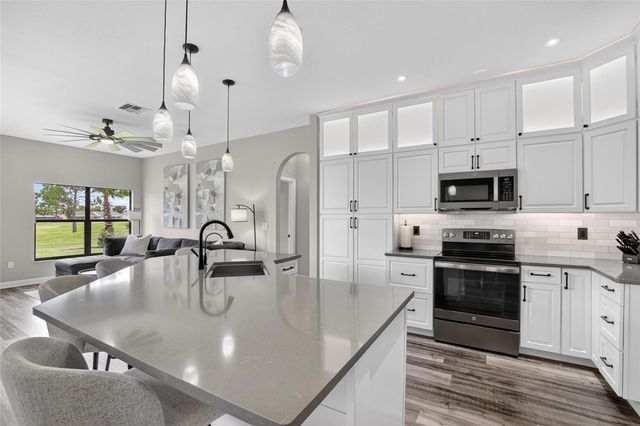 11203 LONGBROOKE DRIVE, Riverview, FL 33579