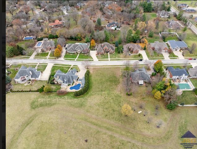 9 Baker Park Avenue, Peru, IL 61354