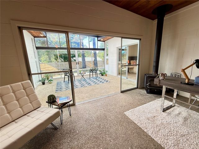 20405 3rd Avenue S, Seattle, WA 98198