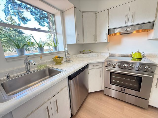 20405 3rd Avenue S, Seattle, WA 98198