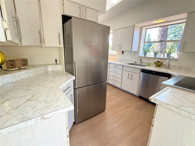 20405 3rd Avenue S, Seattle, WA 98198
