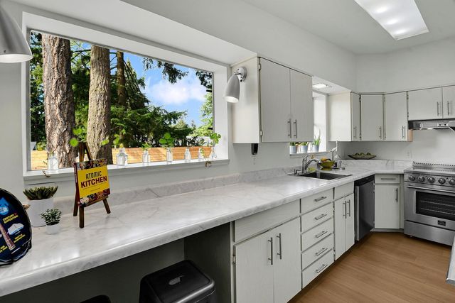 20405 3rd Avenue S, Seattle, WA 98198