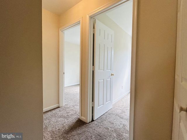 20865 SANDSTONE SQ, Sterling, VA 20165