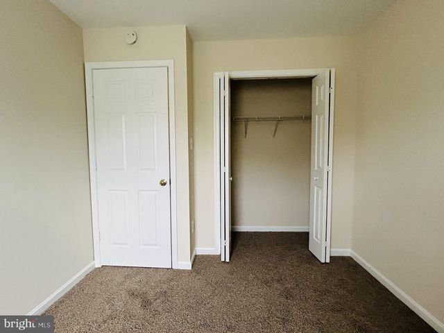 20865 SANDSTONE SQ, Sterling, VA 20165