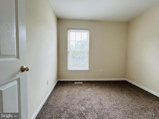 20865 SANDSTONE SQ, Sterling, VA 20165