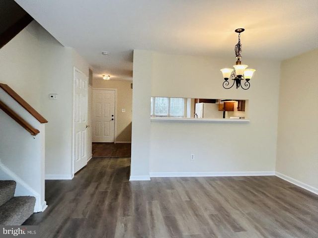 20865 SANDSTONE SQ, Sterling, VA 20165