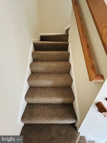 20865 SANDSTONE SQ, Sterling, VA 20165