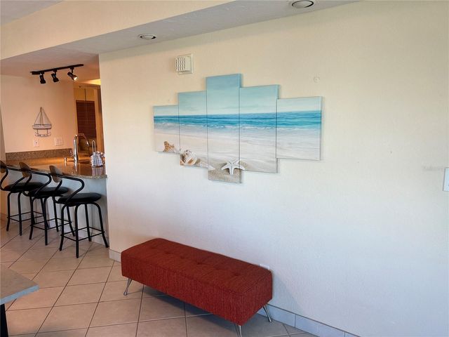 1001 POINT OF ROCKS ROAD 412, Sarasota, FL 34242