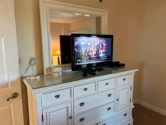 1001 POINT OF ROCKS ROAD 412, Sarasota, FL 34242
