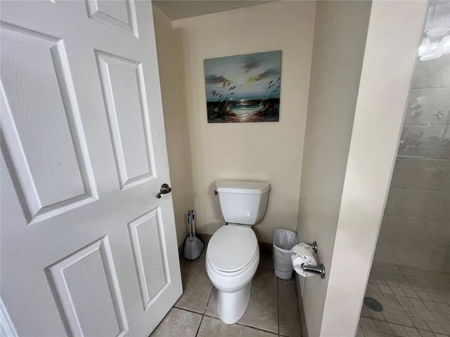 1001 POINT OF ROCKS ROAD 412, Sarasota, FL 34242