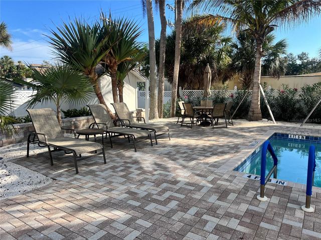 1001 POINT OF ROCKS ROAD 412, Sarasota, FL 34242