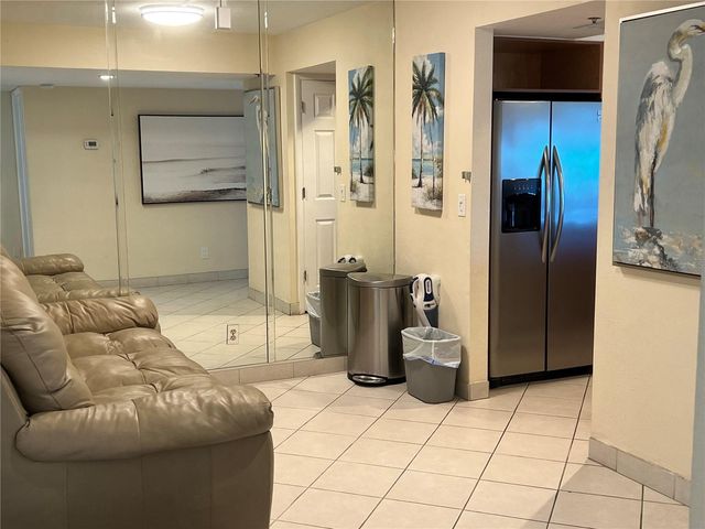 1001 POINT OF ROCKS ROAD 412, Sarasota, FL 34242