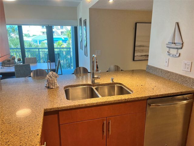 1001 POINT OF ROCKS ROAD 412, Sarasota, FL 34242
