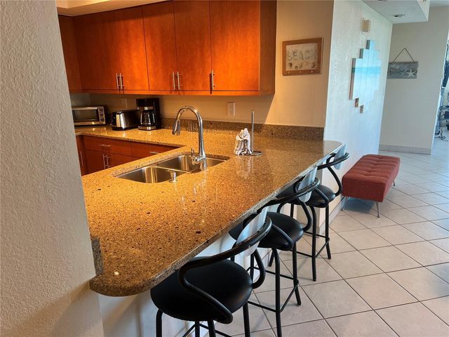 1001 POINT OF ROCKS ROAD 412, Sarasota, FL 34242