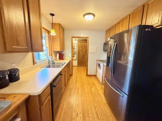 102 VALLEYVIEW Drive, Edinboro, PA 16412