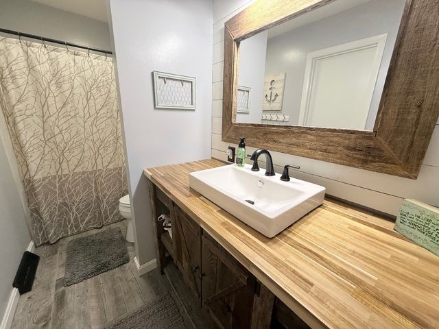 102 VALLEYVIEW Drive, Edinboro, PA 16412