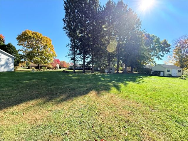 102 VALLEYVIEW Drive, Edinboro, PA 16412