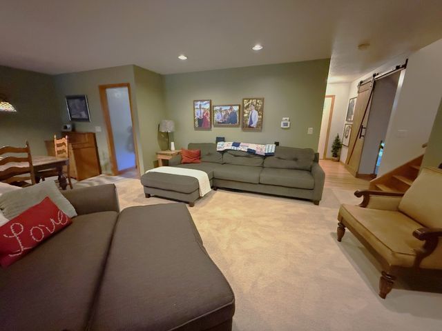 102 VALLEYVIEW Drive, Edinboro, PA 16412