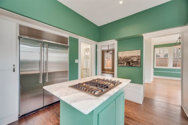 6116 Gaston Avenue, Dallas, TX 75214