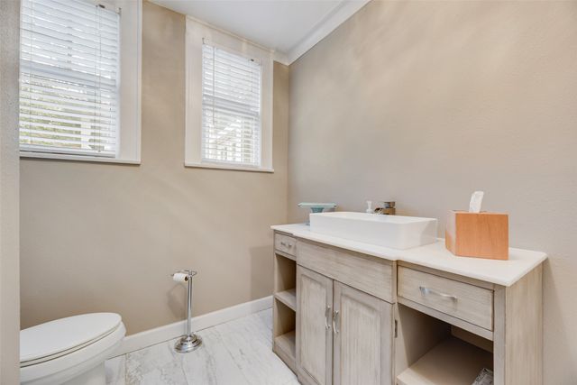 6116 Gaston Avenue, Dallas, TX 75214