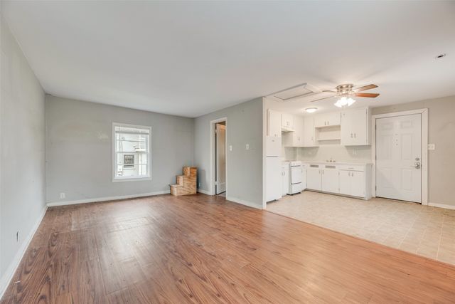 6116 Gaston Avenue, Dallas, TX 75214