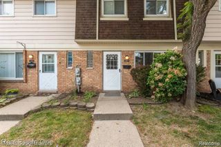 1407 Laurel Valley Drive, Waterford, MI 48327