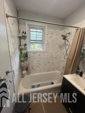 94 Rodney Avenue, Franklin Twsp, NJ 08873