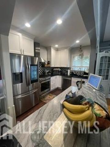 94 Rodney Avenue, Franklin Twsp, NJ 08873