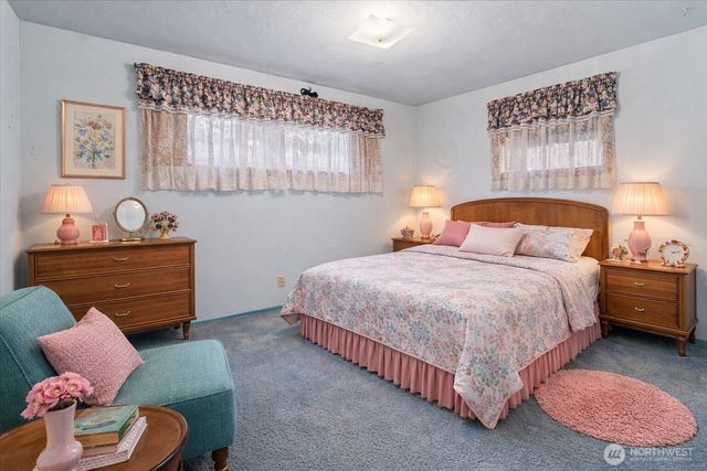 10424 36th Street E, Edgewood, WA 98372
