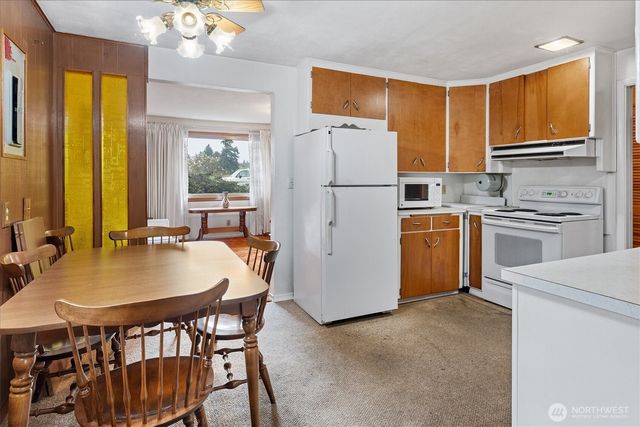 10424 36th Street E, Edgewood, WA 98372