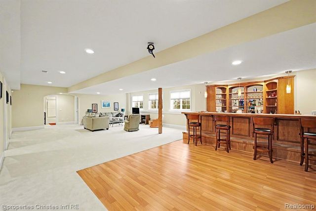 16987 Kings Fairway Lane, Grand Blanc, MI 48439