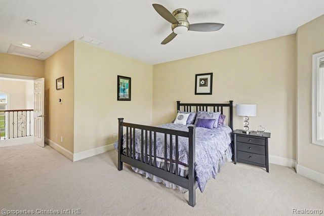 16987 Kings Fairway Lane, Grand Blanc, MI 48439