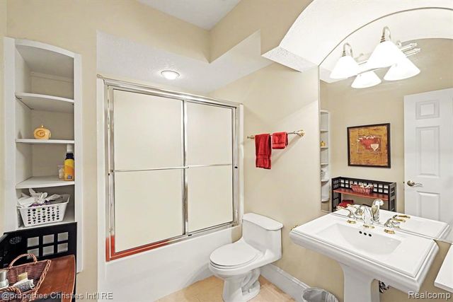 16987 Kings Fairway Lane, Grand Blanc, MI 48439