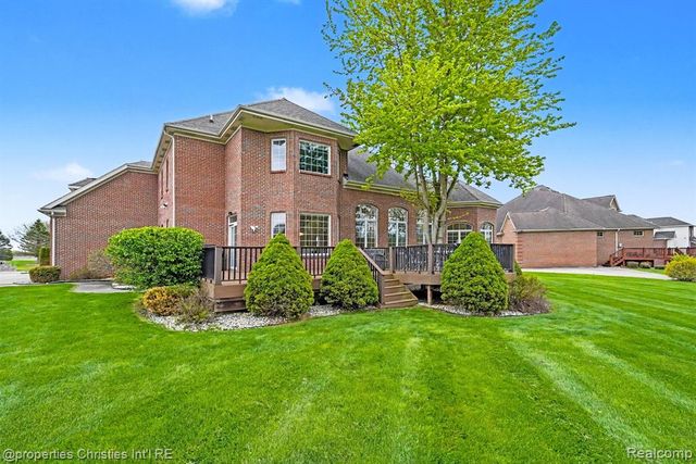 16987 Kings Fairway Lane, Grand Blanc, MI 48439