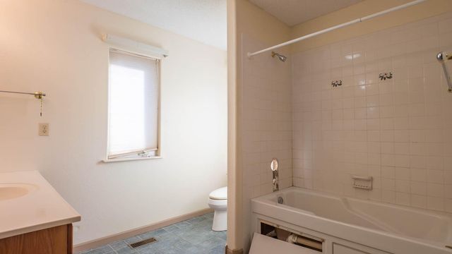 7785 Nadine Road, Houston, MO 65483