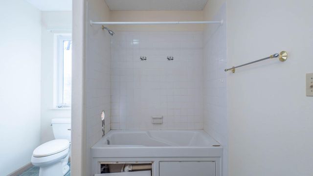 7785 Nadine Road, Houston, MO 65483