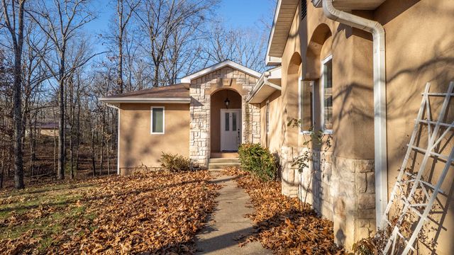 7785 Nadine Road, Houston, MO 65483