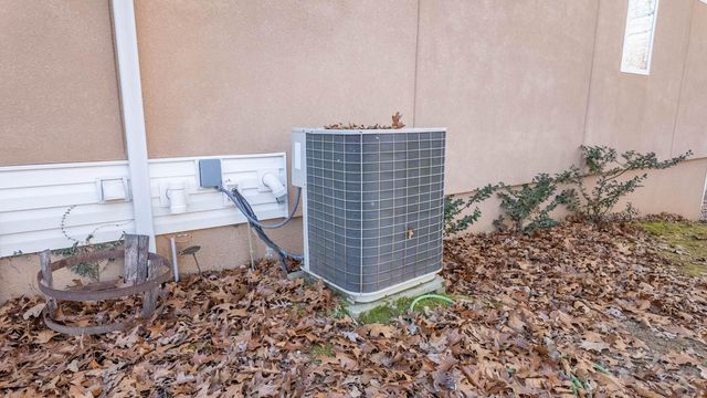 7785 Nadine Road, Houston, MO 65483