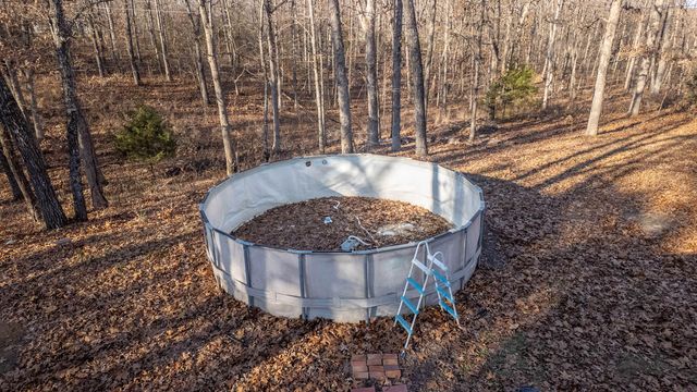 7785 Nadine Road, Houston, MO 65483