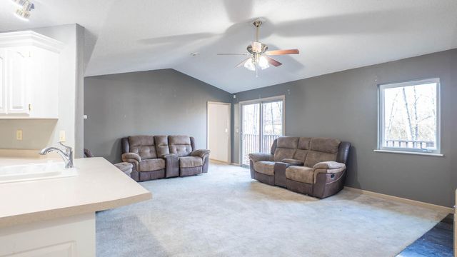 7785 Nadine Road, Houston, MO 65483