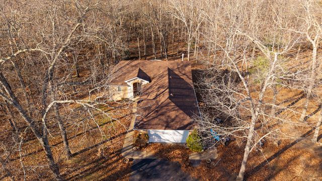 7785 Nadine Road, Houston, MO 65483